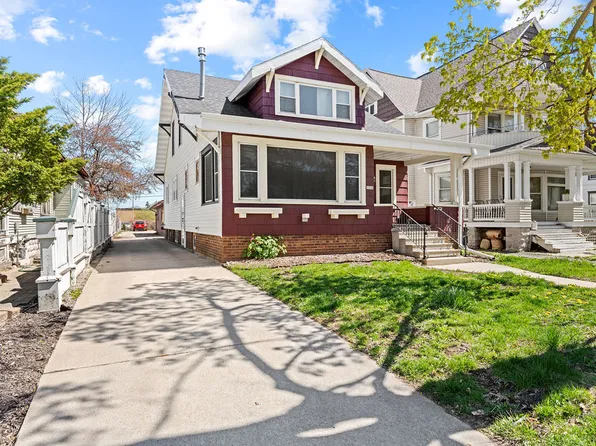 1236 Jackson St, Oshkosh, WI 54901