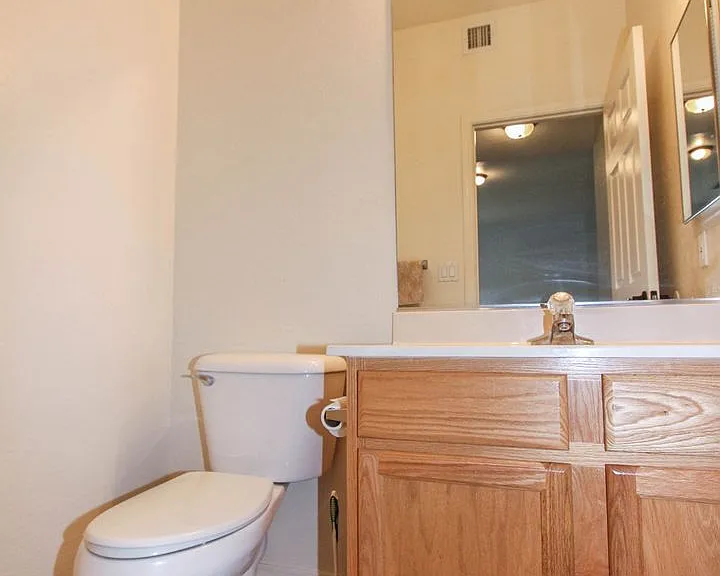 1123 Leaf Ln — Photo 2