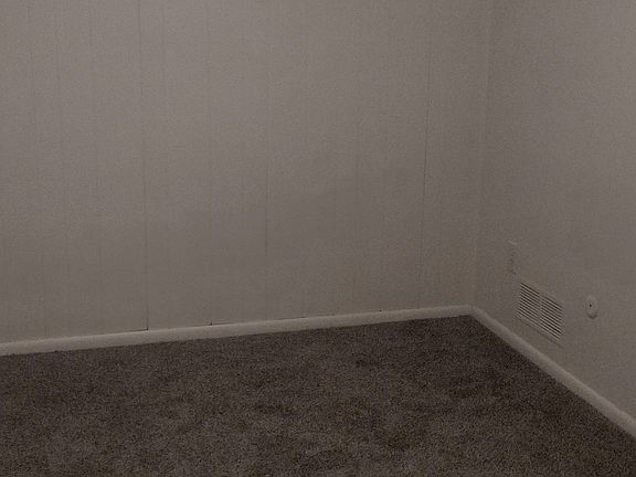 5th image of 513 Miller Ave APT A