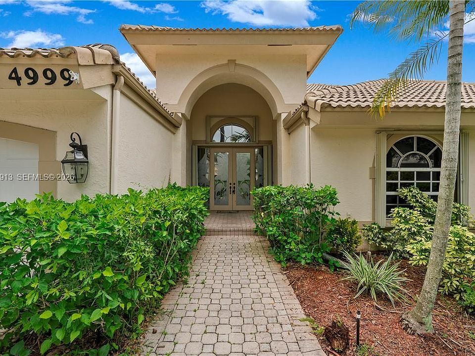 1st image of 4999 Chardonnay Dr #4999