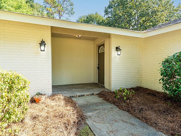 4th image of 115 Bellair Dr