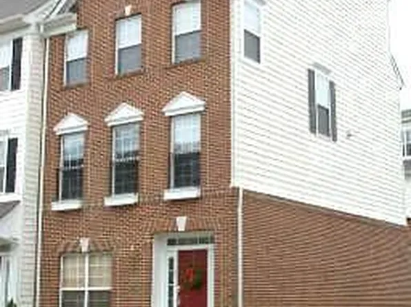 100 Meadows Ln, Alexandria, VA 22304