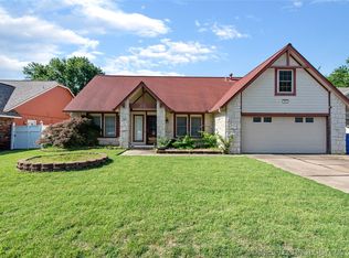 111 W Quanah Ct, Broken Arrow, OK 74011