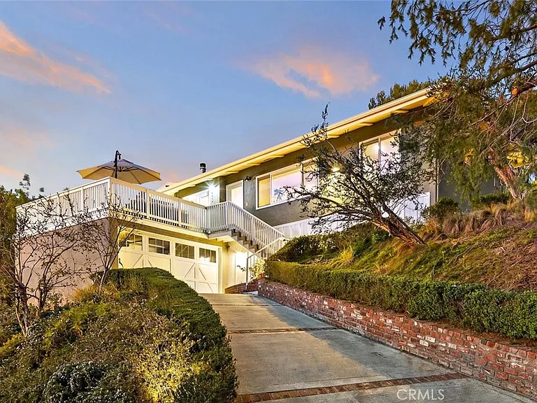 22271 3rd Ave — Photo 14