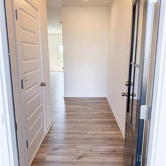 1015 Stiles Ct — Photo 3