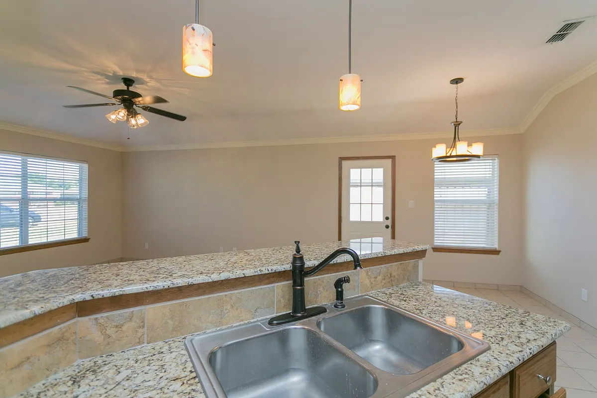 Building Photo - 16130 Rolling Meadows Dr