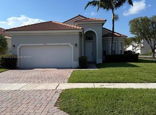 3757 NE 11th St, Homestead, FL 33033