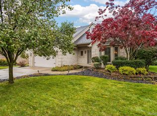 7380 Charrington Dr, Canton, MI 48187