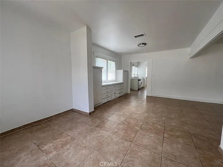 1554 E Woodbury Rd — Photo 9