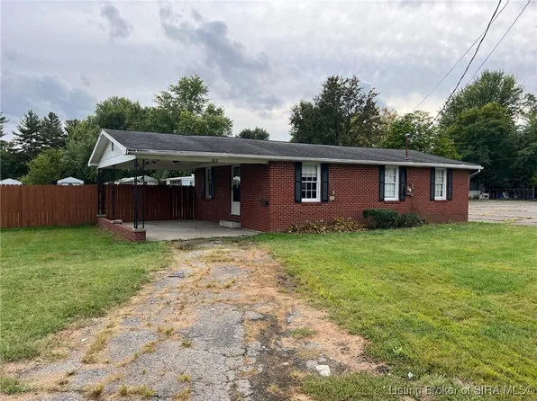 28 S West Alley Street, Hanover, IN 47243