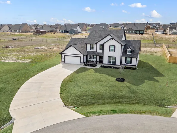 127 Clearwater Ct, Rhome, TX 76078
