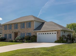 5811 Foxcroft Dr, Harrisonburg, VA 22801
