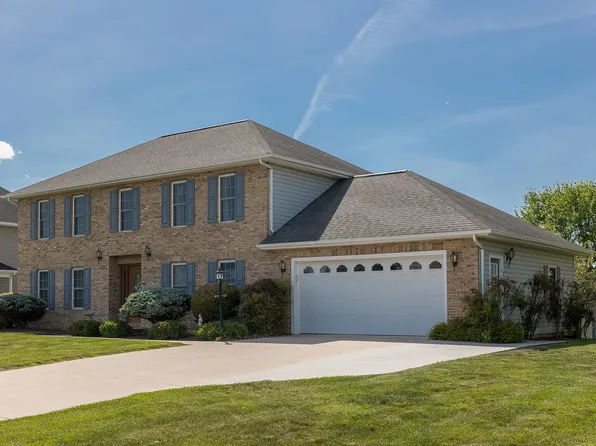 5811 Foxcroft Dr, Harrisonburg, VA 22801