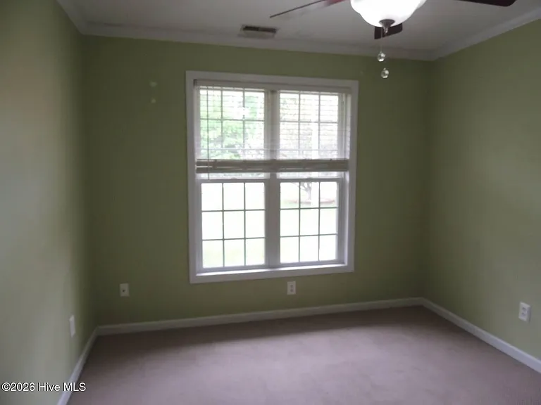 403 Jacqueline Dr — Photo 12