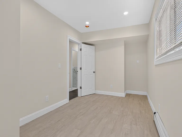 88 Buffalo Ave #2 — Photo 17