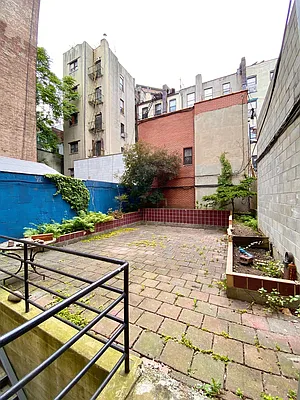 Rented by Douglas Elliman | media 13