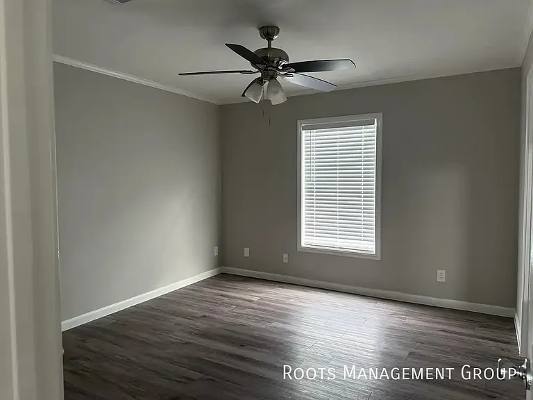 15927 Clarke Springs Dr #15927C — Photo 7