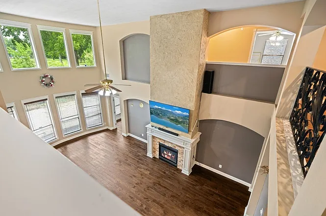 16438 Beewood Glen Dr — Photo 10