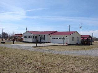 76 Old Cedar Ln, Russell Springs, KY 42642