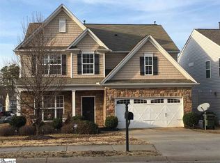 210 Knoll Ridge Dr, Greer, SC 29650