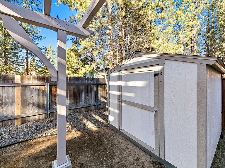 926 Tanglewood Dr — Photo 27