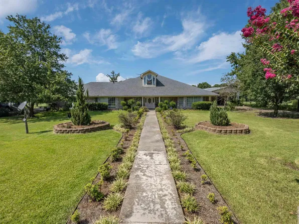 2051 County Road 4105, New Boston, TX 75570