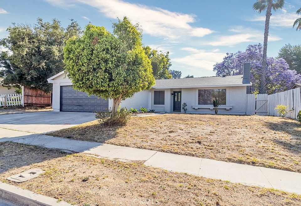 1st image of 6876 N Auburn Cir
