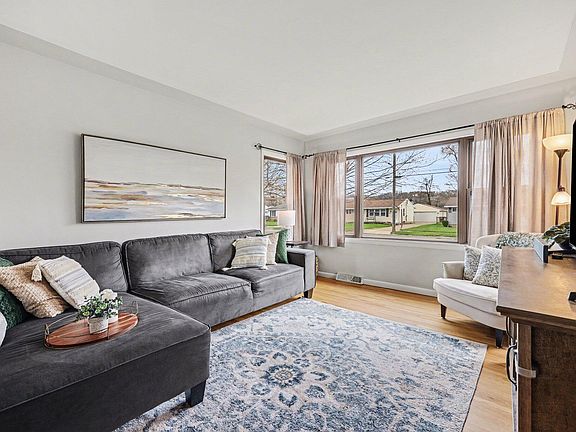 3rd image of 4929 Aleda Ave SE