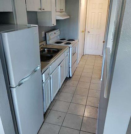 2nd image of 1345 Yosemite St #11219589