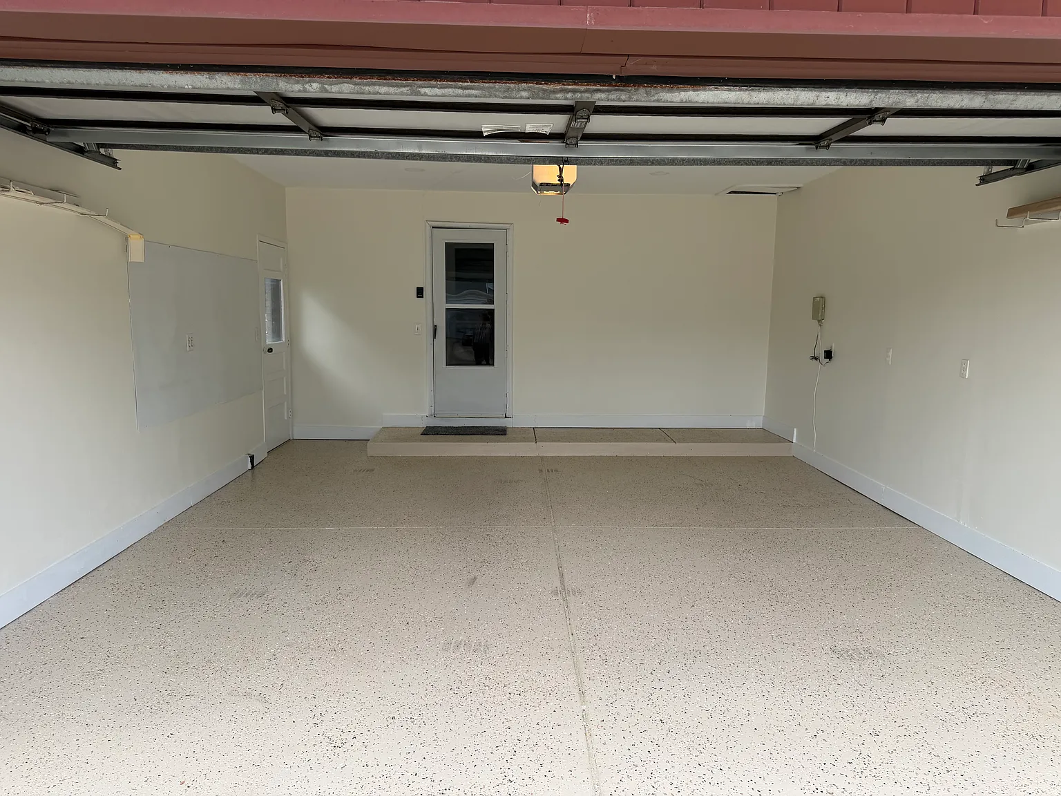 3 bed, 1625 sqft, $2,400 — Photo 4