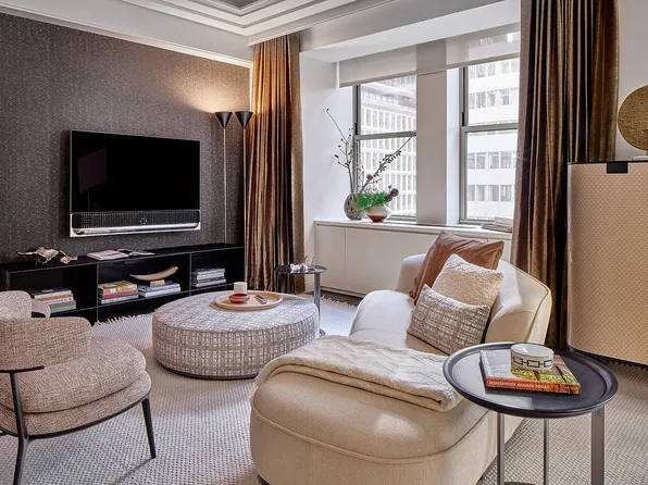 303 Park Ave #3111, New York, NY 10022