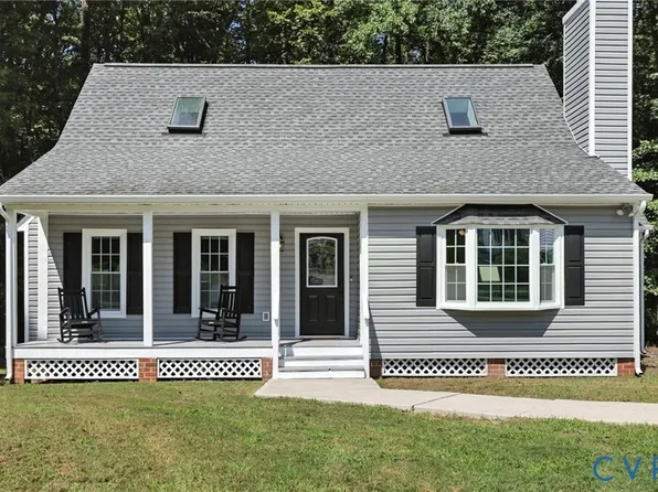 4115 Farm Field Dr, Chester, VA 23831