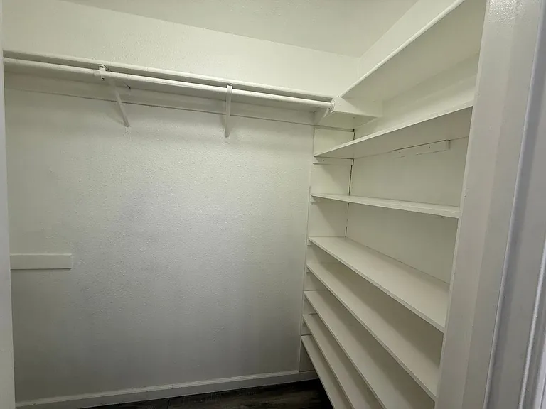 1501 Shiprock Ct — Photo 31