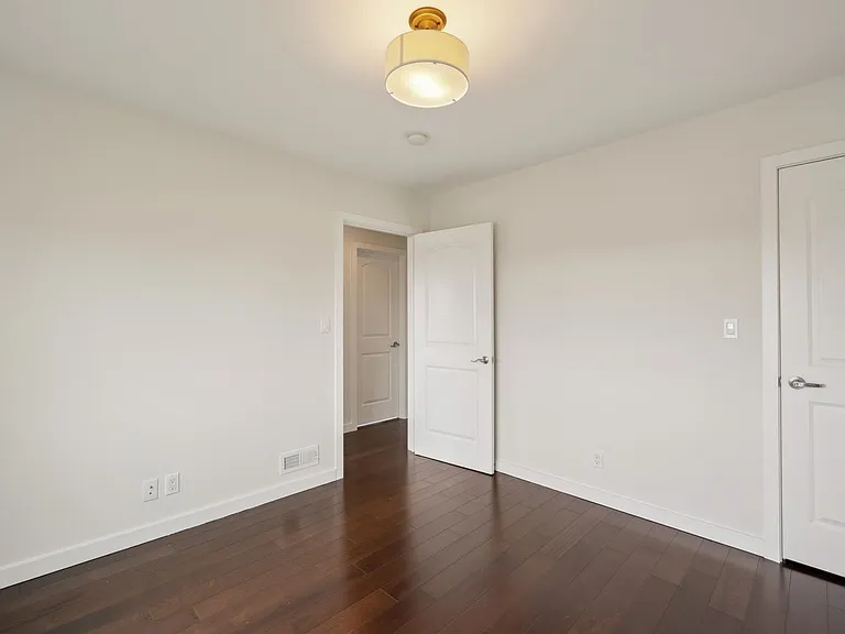 421 Nevada St — Photo 21