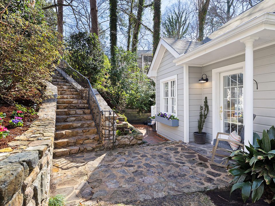 1st image of 1008 Dawes St