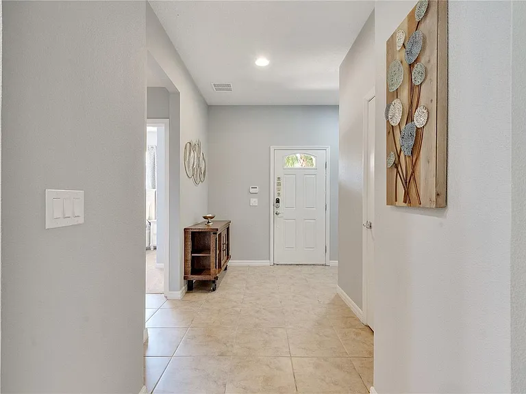 8827 Geneve Ct — Photo 12