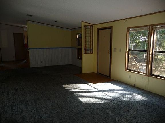 4th image of 17544 SE 27th Ln
