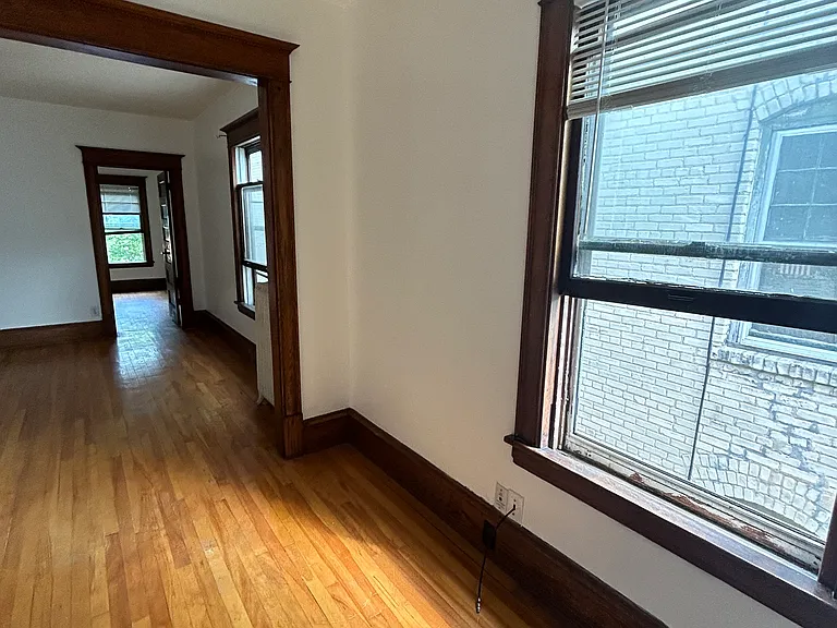 2517 Emerson Ave S #3 — Photo 5
