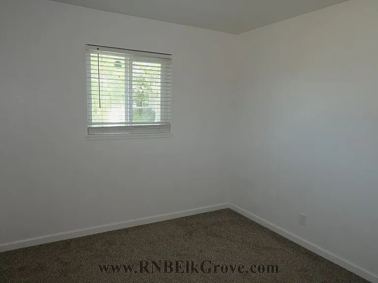 2620 Fernandez Dr — Photo 16