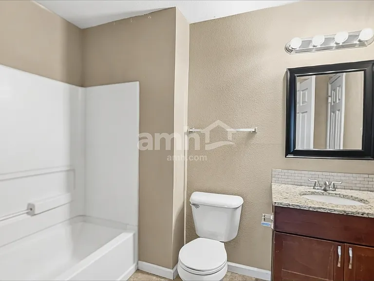 4120 Salem Springs Ct — Photo 10