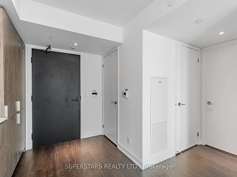 60 Shuter St #2610 — Photo 3