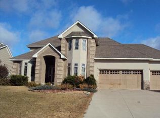 10577 Welcome Ct N, Brooklyn Park, MN 55443