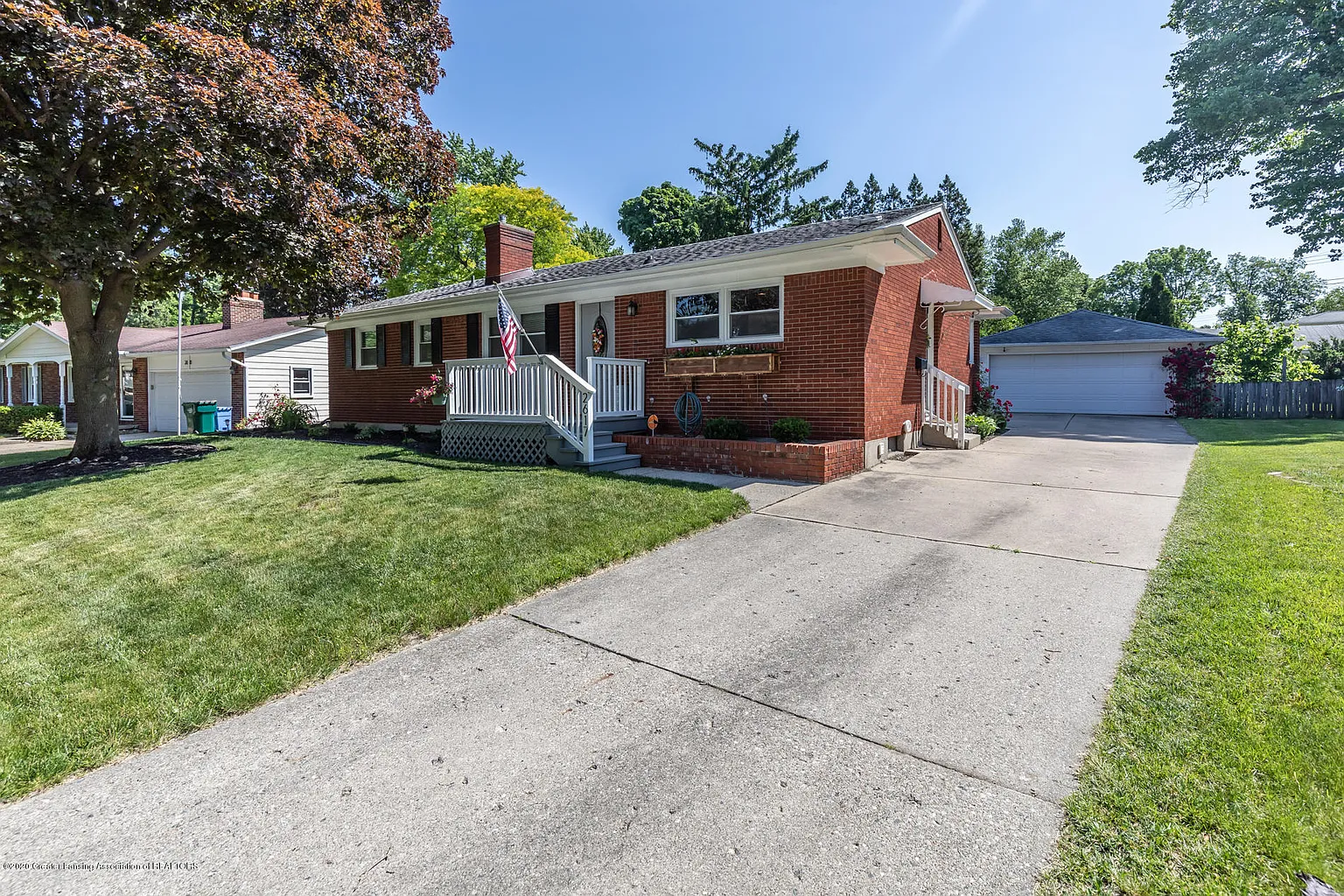 2617 S Deerfield Ave photo 1