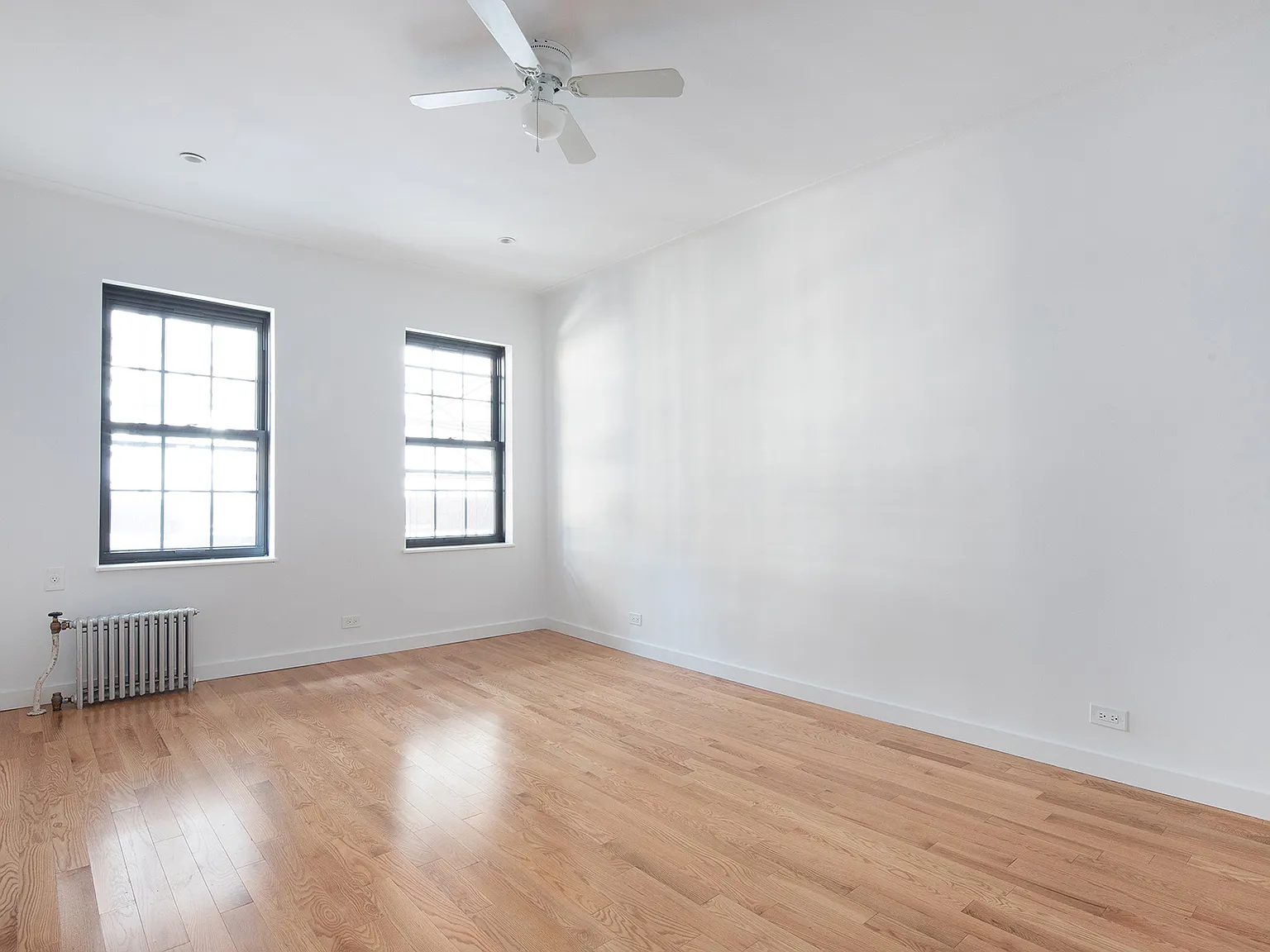 172 Fifth Avenue — Photo 4