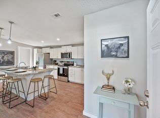 208 Langham Ct, Moncks Corner, SC 29461