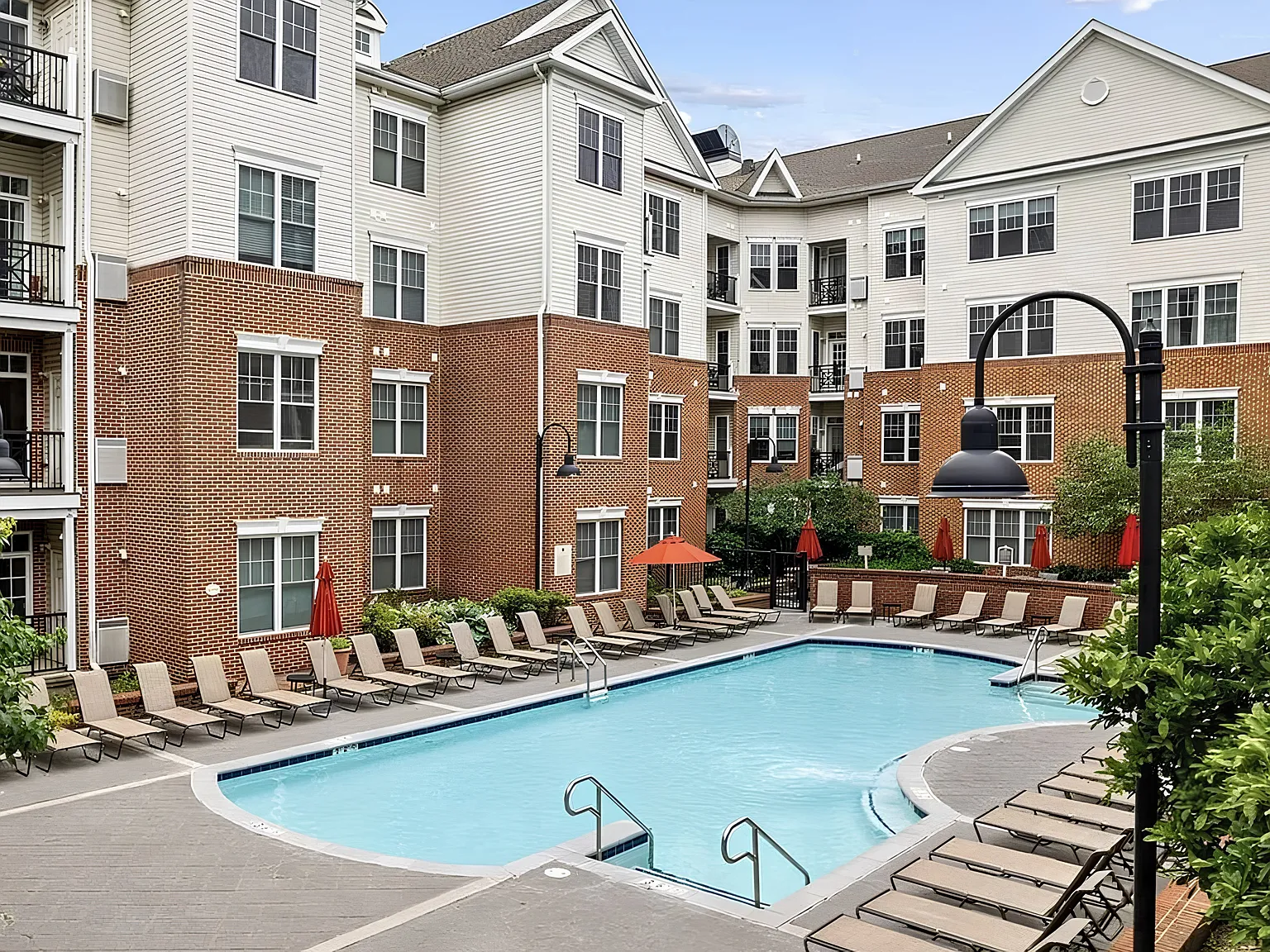 2 bed, 1318 sqft, $3,250 — Photo 1