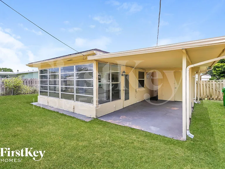 9341 NW 24th Pl — Photo 13