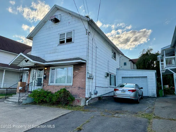 209 Main St, Dickson City, PA 18519