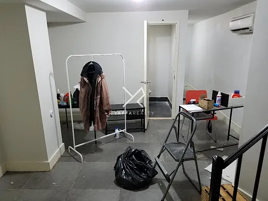 Rented by Yaffa Realty LLC | media 7