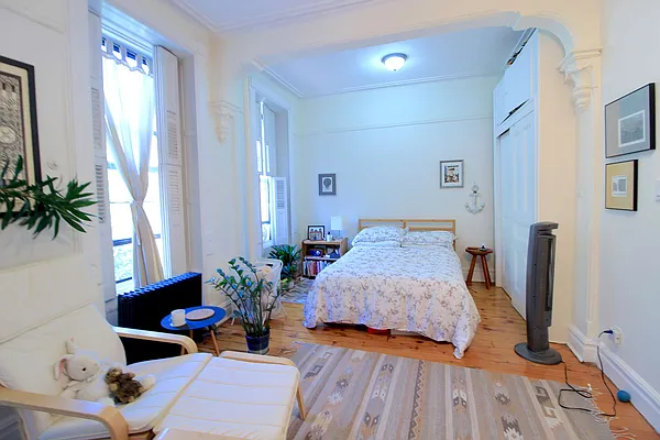 Rented by Compass | media 14